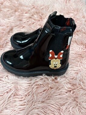 Zara Black Patent Minnie Mouse Chelsea Boots with Red Bow